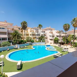 https://studio-los-cristianos-chayofa.tenerifehoteles.net