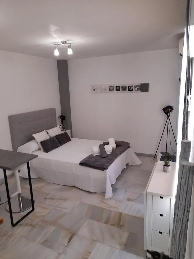 New Central Studio And Parking Zamarrilla Málaga Appartement
